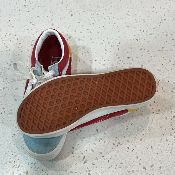 Colorful Vans - Picture 2 of 4